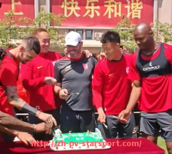 星空体育app-世俱杯举办国家全纪录：赛事选址策略与影响力解析